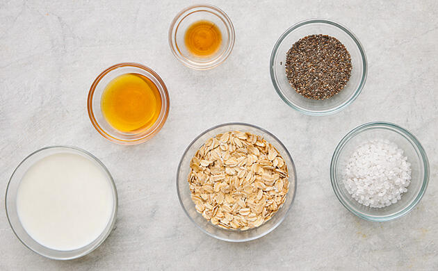 Ингредиенты ночной овсянки с добавлением каннабиса