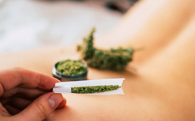 Джойнт с коноплей